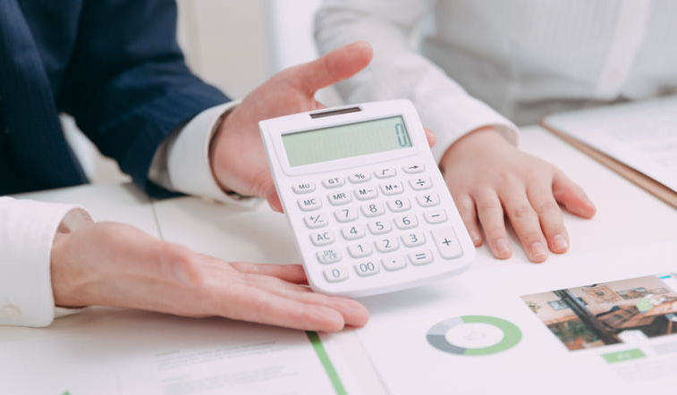 適切な価格で家をマーケットに出そう